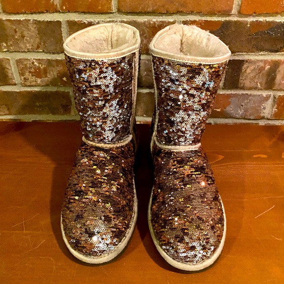 UGG GOLD SEQUIN BOOT - Picture 3 of 7